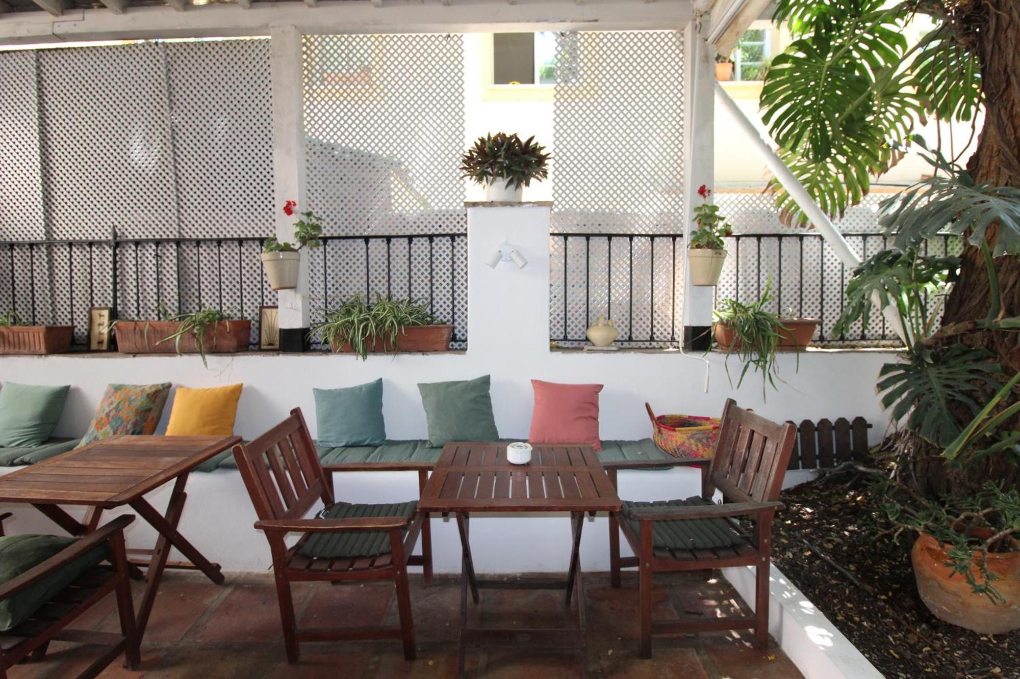 Hostal Las Acacias Málaga Exterior foto