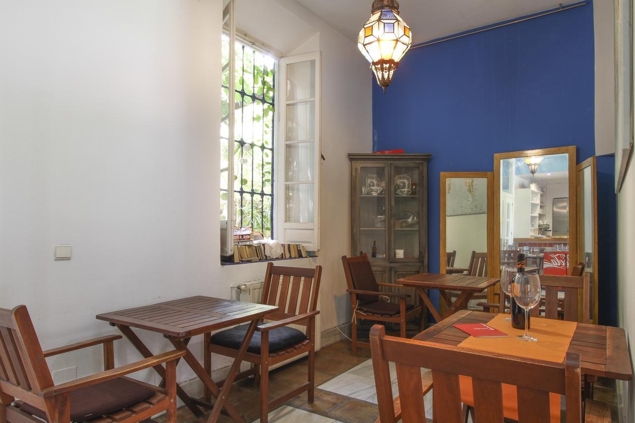 Hostal Las Acacias Málaga Exterior foto